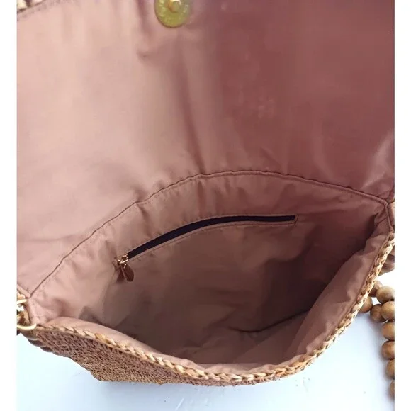 FILO Woven Straw Crossbody Flap Front Round Natural Wood Bead Strap - Picture 6 of 8